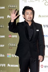 组图：第32届韩国青龙电影奖颁奖典礼群星闪耀