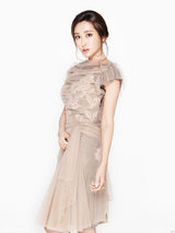 组图：杜若溪裸色纱裙写真 东方女性柔美典雅