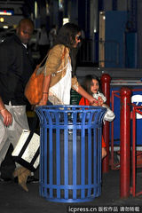 组图：小苏瑞猛练体操 奥运“种子”初长成