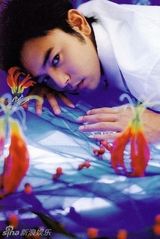 组图：山下智久三浦春马等众男星拍摄绚丽写真