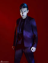 组图：陆毅光影质感大片演绎魅力男神