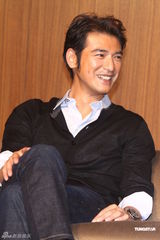 组图：《武侠》台湾举行记者会 金城武否认绯闻