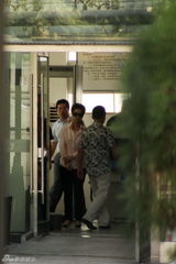 组图：李天一案第二天庭审 梦鸽现身法院