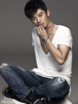 组图：芦芳生写真大片 简约文艺范儿俊朗迷人