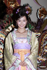 组图：佘诗曼陈豪等出席《公主嫁到大团圆》