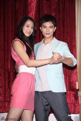 组图：邱泽挑战舞蹈 赖雅妍新欢旧爱难取舍