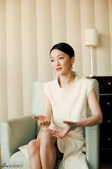 组图：周迅优雅亮相某品牌活动 大赞《画皮2》精彩