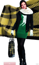 幻灯集：赵薇秀冬日暖装俏皮 青春气息逼人