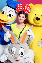 组图：戴娇倩圣诞童趣写真惹人爱