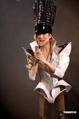 幻灯图集：百变郑秀文跨年精彩个人演唱会