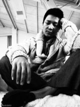 高清：李宗翰推出黑白写真 轻熟男当道眼神忧郁