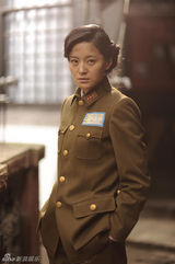 组图：《兵临城下》最新剧照曝光 王媛可造型美艳