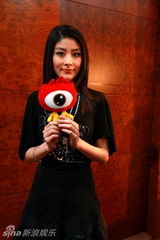 幻灯图：陈慧琳对话新浪谈为母心得 造人要等2012