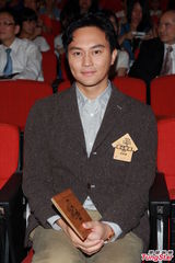 组图：张智霖否认购浅水湾豪宅