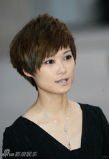 组图：众明星出席商业活动 汤唯吴佩慈同场竞艳