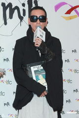 组图：容祖儿靓丽出席活动 郭富城自曝偶像