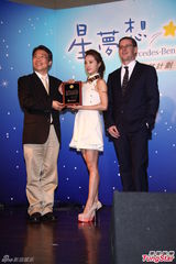 组图：蔡依林坚持舞曲路线 佩服朱莉勇敢防癌