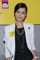 组图：文咏珊否认与旧爱复合 指刘浩龙非旧爱