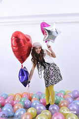 高清图：香港混血靓模Annie G服饰写真青春可人