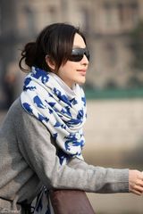 组图：《男人帮》张俪饰演米琪 知性与时尚并存