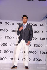 高清图：诸葛紫岐亮相时装汇演 黎诺懿徐靖雯走秀