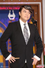 蔡康永患病毒性颜面失调后露面 面部仍不稳(图)