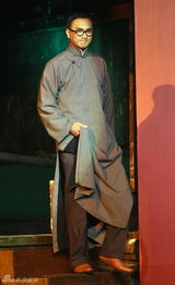 组图：《建党伟业》发布会 周迅汤唯叶璇带妆出席