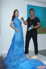 组图：温岚献身当画布 人体彩绘助弱势儿童