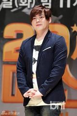 组图：文熙俊TonyAn等《20世纪美少年》再聚首