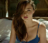 组图：米兰达可儿内衣写真 玉体横陈性感热辣