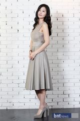 组图：韩星朴率美出写真集 长发飘飘纯美无暇