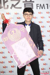 组图：方大同为个唱猛健身 拒练肌肉：和脸不配