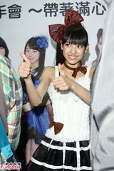 组图：早安少女组台湾握手会引千名粉丝