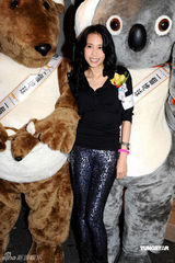 幻灯图：莫文蔚呼吁珍惜地球 避谈张一白吸毒