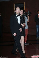 组图：黄百鸣子大婚众星出席 林峰吴千语恩爱