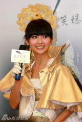 高清图：《翡翠明珠》首映 阿Sa(蔡卓妍)走出离婚阴霾