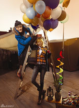 高清组图：4minute泫雅休闲写真笑容甜美活泼