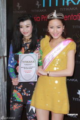 组图：应届亚姐出席颁奖礼 冠军冯雪冰想在港定居