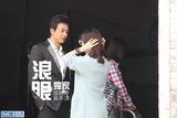 组图：李晟探班李佳航 举止亲密恋情疑证实