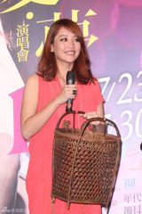 高清图：A-Lin7月唱响“仲夏梦” 父母惊喜现身打气