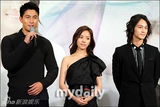 组图：郑雨盛(郑宇成)韩智敏等出席《padam padam》发布