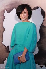 组图：徐濠萦替陈奕迅辛苦 重工作空间不向钱看