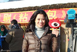 组图：《粘豆包》东北开机 李菁菁全家总动员