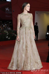 组图：《危险方法》首映 奈特丽复古纱裙清丽亮相