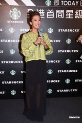 组图：谢婷婷澄清谢贤暴瘦传闻 全家旅行谢霆锋买单