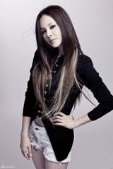 高清组图：韩星IVY新专辑写真 眼神迷离另类迷幻