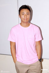 幻灯图：杜汶泽参与《奖门人》 崔建邦打人案后首秀