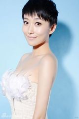 组图:丁柳元秋日温暖写真曝光 五彩演绎温婉多情