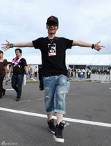 高清组图：陈楚生赴日参加音乐节 为新专辑找灵感