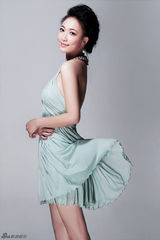 组图：郝洛钒清新写真气质独特